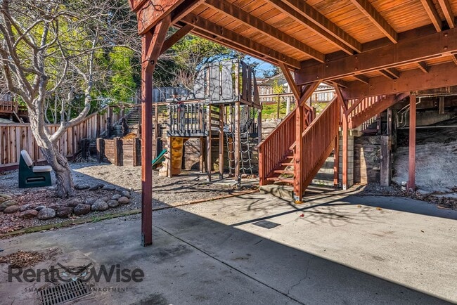 Building Photo - 1951 Heath Dr