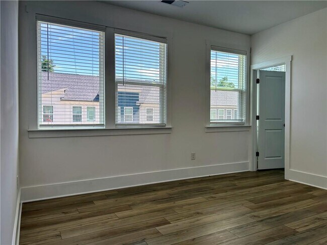 Building Photo - 1622 Gunnin Trce NW