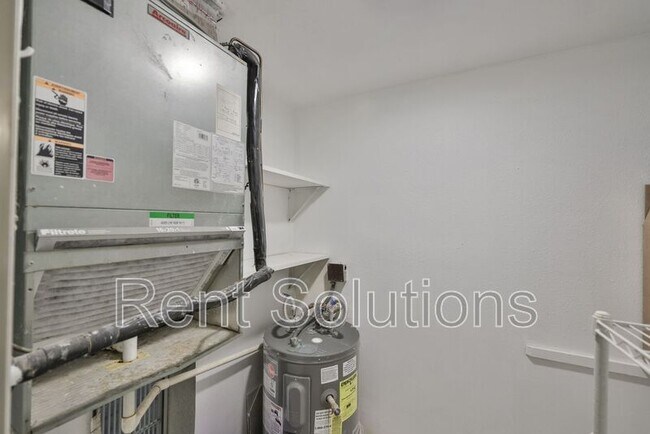 Building Photo - 801 83rd Ave N