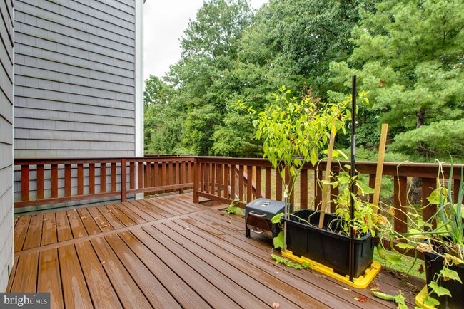 Building Photo - 7717 Heatherside Ln