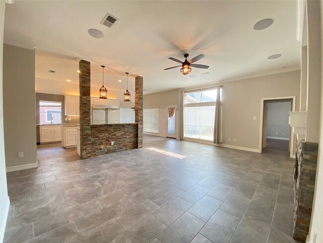 Building Photo - 2222 Alberton Ln