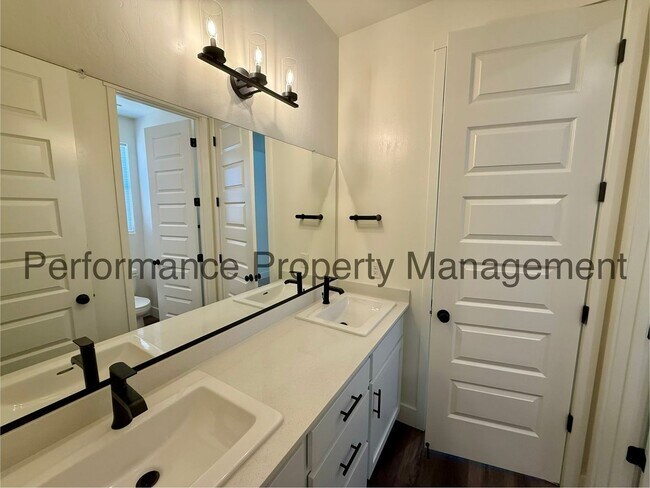 Building Photo - 6915 Jewel Cave Ct.