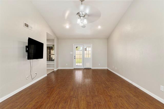 Building Photo - 4248 Ireland St