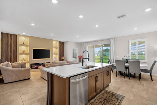 Building Photo - 32516 Osprey Peak Wy