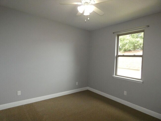 Building Photo - 5355 Dalton Cir