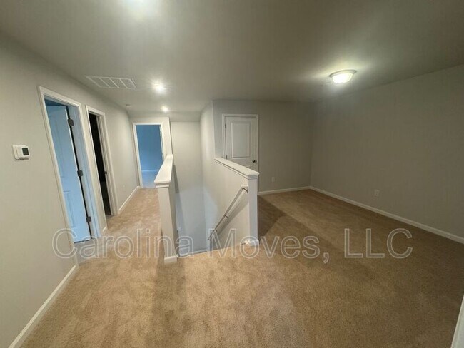 Building Photo - 409 Mariene Dr