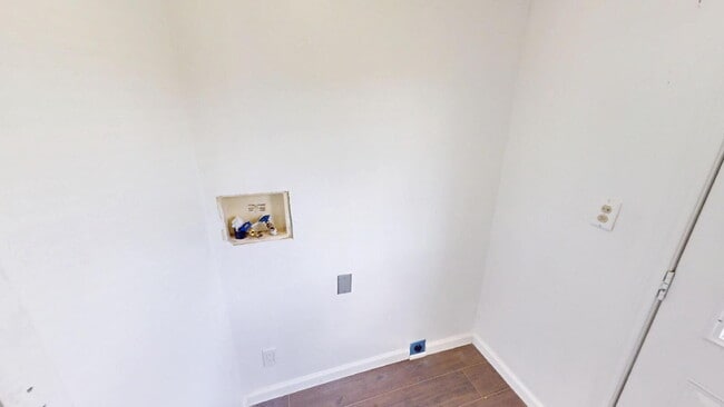 Building Photo - "Charming 3-Bed, 2-Bath Retreat in Gatesvi...