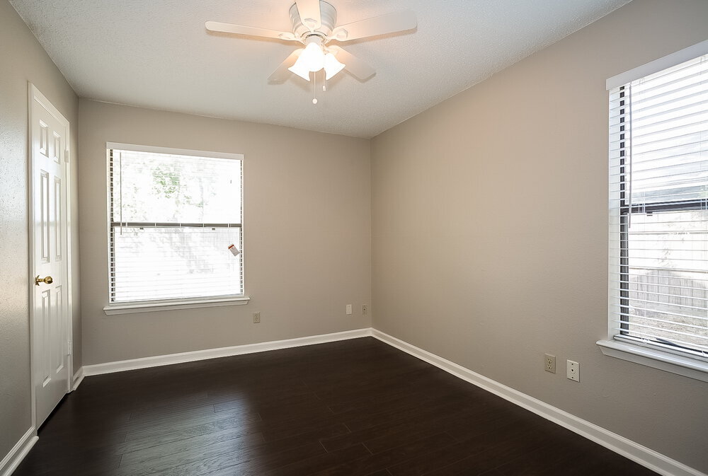 Building Photo - 24102 Scrivener Ln