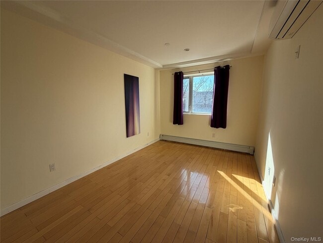 Building Photo - 143-28 41st Ave