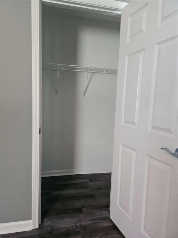 Building Photo - 4115 Cranwood Dr