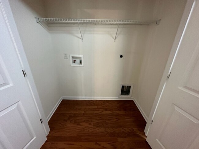 Building Photo - Beautiful Fenced in Patio Home in Colfax!