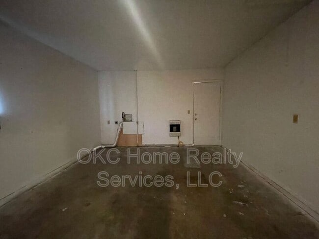 Building Photo - 3603 Willow Springs Dr