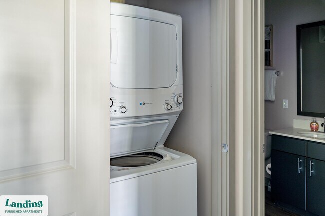 Building Photo - 1559 W 9 Mile Rd