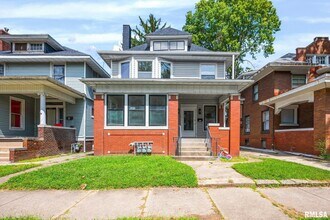 Building Photo - 1611 W Barker Ave