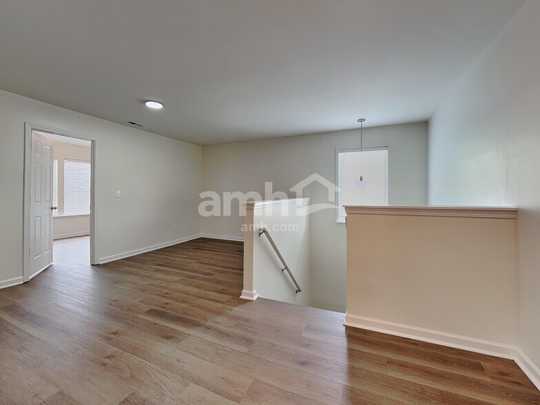 Building Photo - 9611 Cayenne Dr