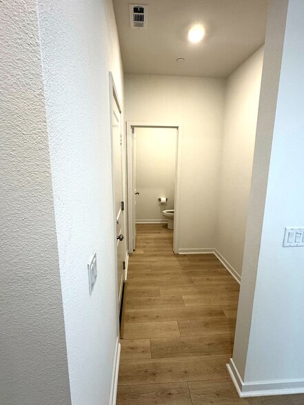 Hall Pantry - 2288 Panama Dr