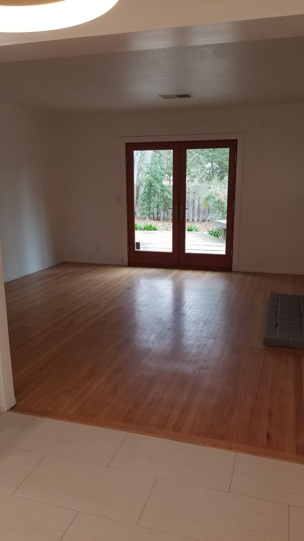 Building Photo - Newly Remodeled Home in East Davis