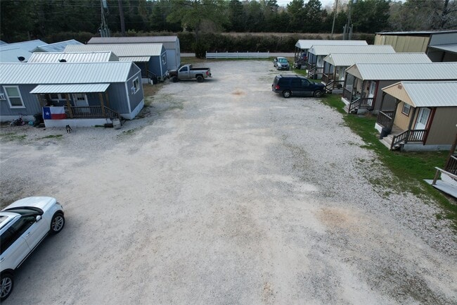 Building Photo - 413 FM356
