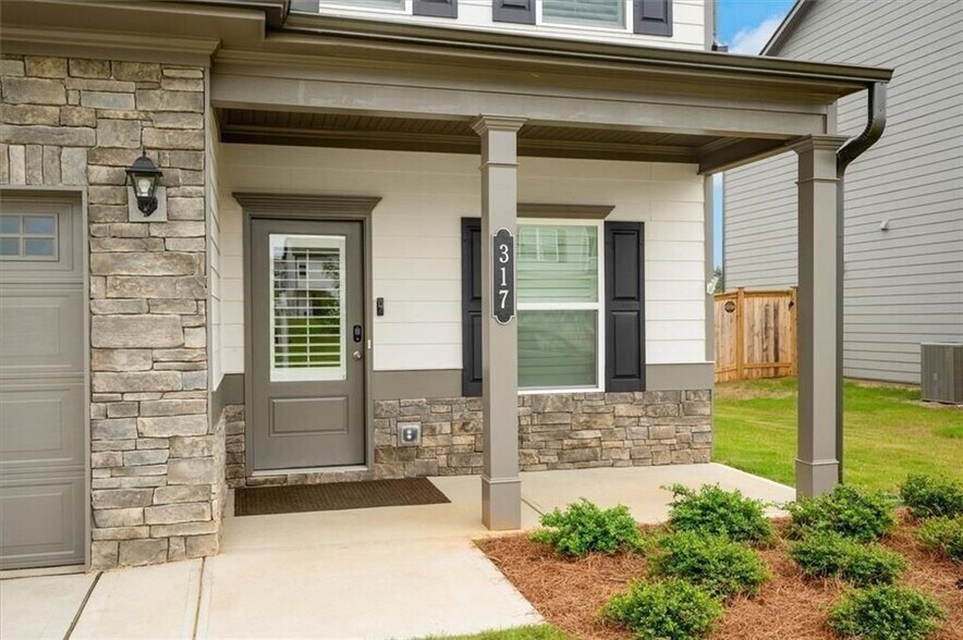 Building Photo - 317 Lucyanna Ln