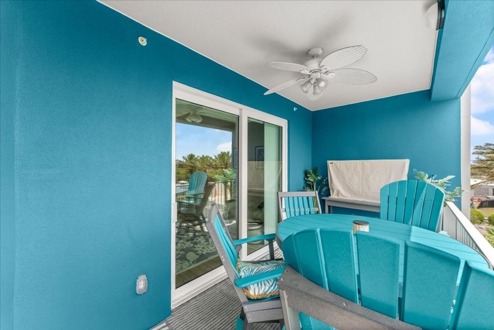 Building Photo - 1 Riverwalk Dr