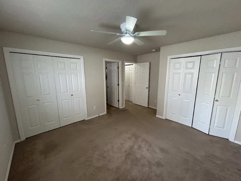 Building Photo - 1707 Dora Dr N