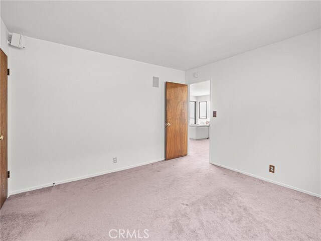 Building Photo - 112 38th St