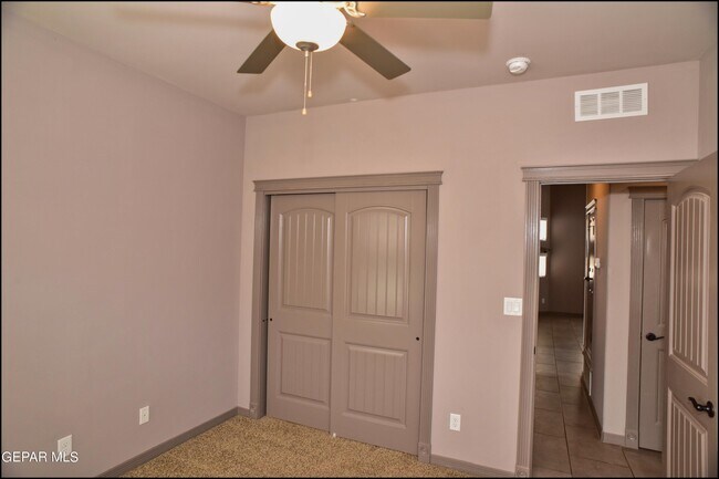 Building Photo - 14373 High Rock Dr