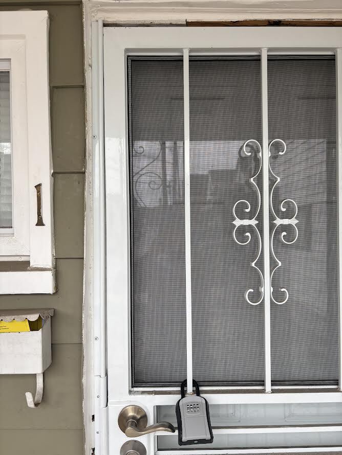 Building Photo - 1909 Coltman Rd