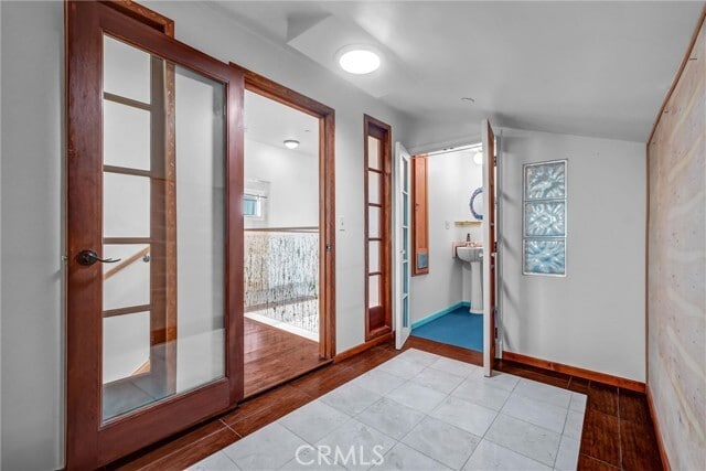 Building Photo - 628 S Irena Ave