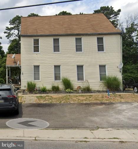 Building Photo - 729 Jarvis Rd