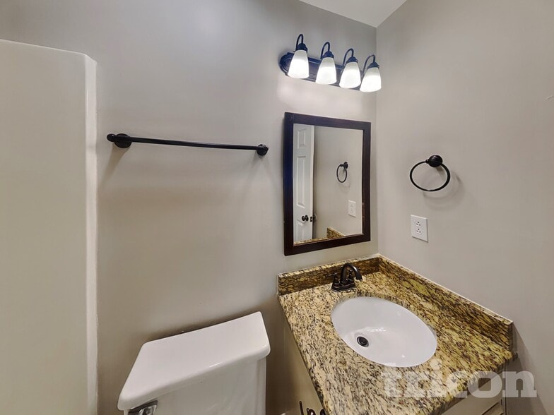 Building Photo - 1313 Summer Haven Cir