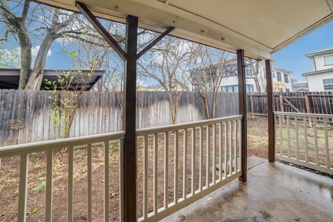 Building Photo - TOBIN HILL COTTAGE