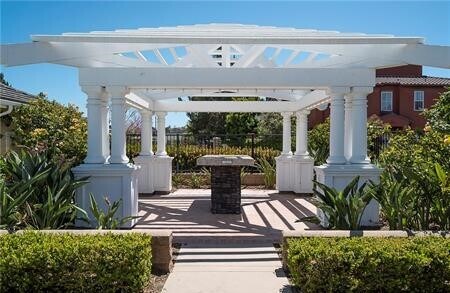 Grill Gathering area - 2835 Maricopa St