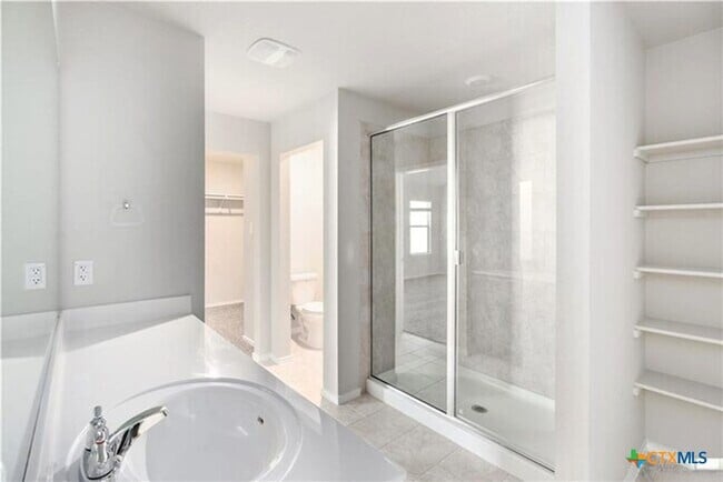 Building Photo - 1706 Jarma Dr