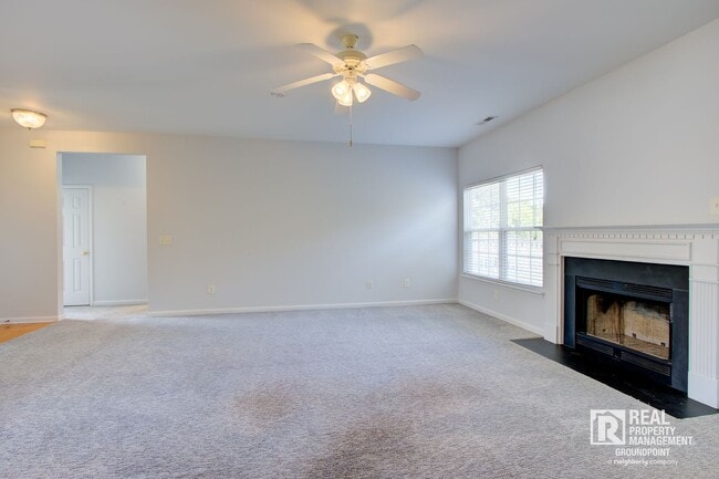 Building Photo - Johns Island Rental | Screened Porch & Pond Views