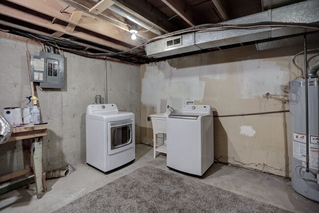 Building Photo - Prime North Spokane Location Near Providence Hospital