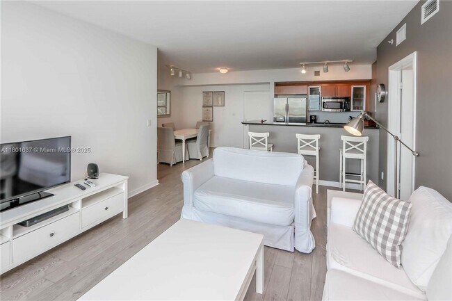 Building Photo - 325 S Biscayne Blvd