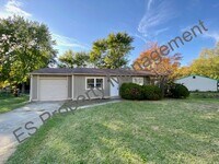 Building Photo - 3 Bedroom 1 Bathroom Ranch Style Home in Perry Township!