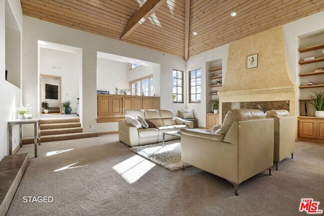 Building Photo - 19 Ranchero Rd