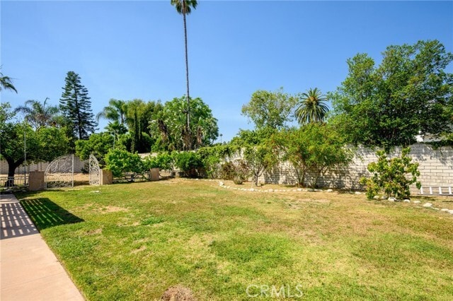 Building Photo - 1635 Grandview Ave