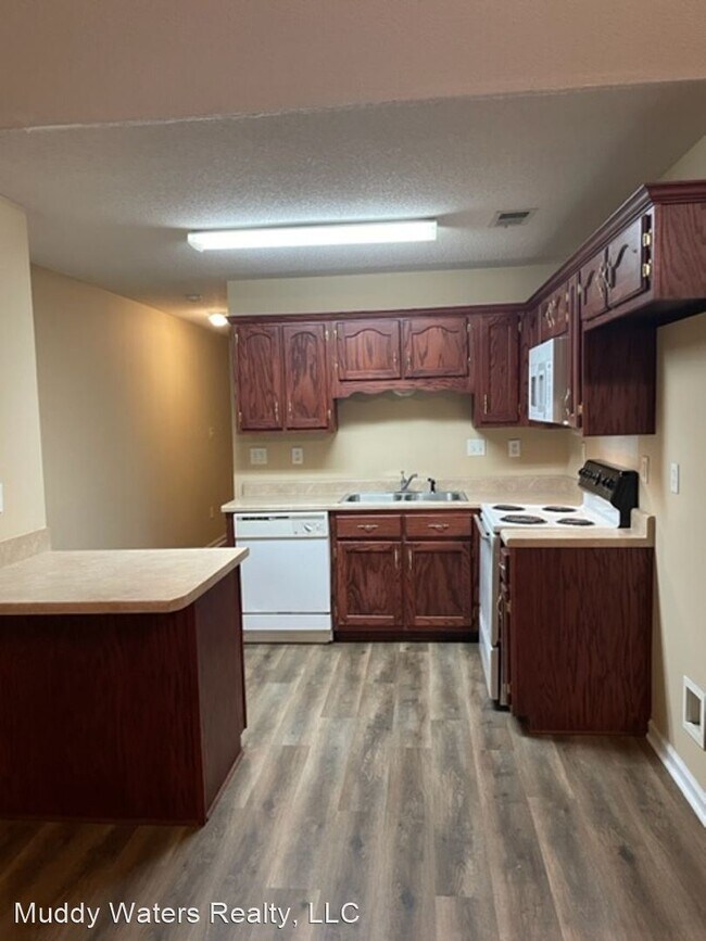 Building Photo - 2 br, 2 bath House - 3775 Iron Horse