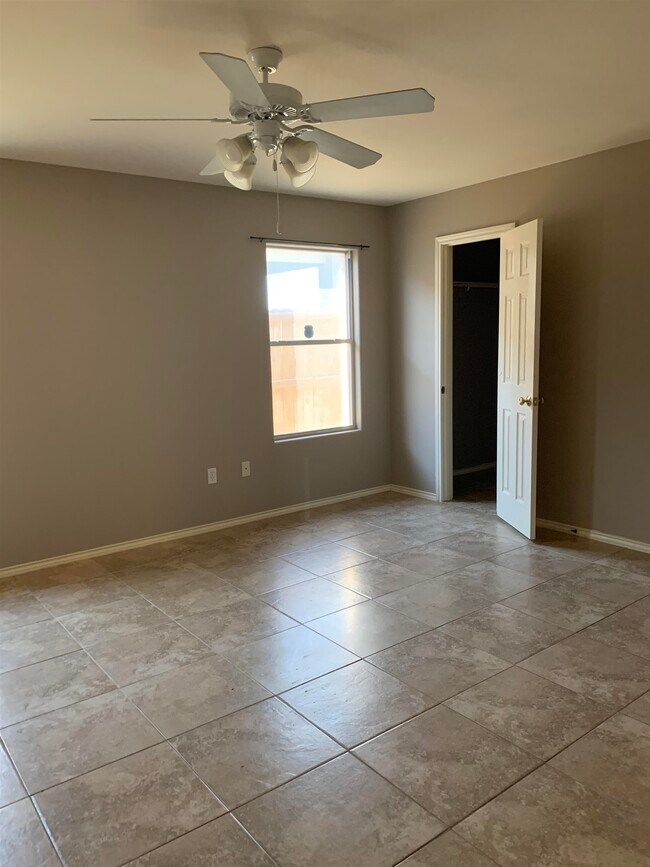 Building Photo - 516 Valdosa Dr