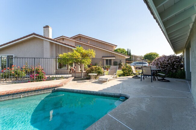 Building Photo - 4/Bed, 3/Bath YL Travis Ranch Home w/Pool & Spa