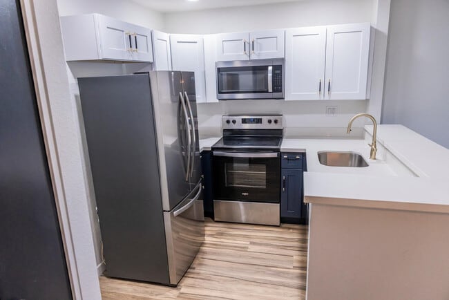 Building Photo - 2301 E University Dr