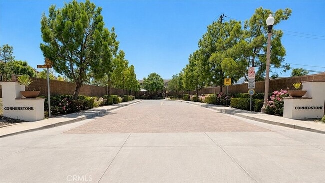 Building Photo - 130 Greenleaf Dr