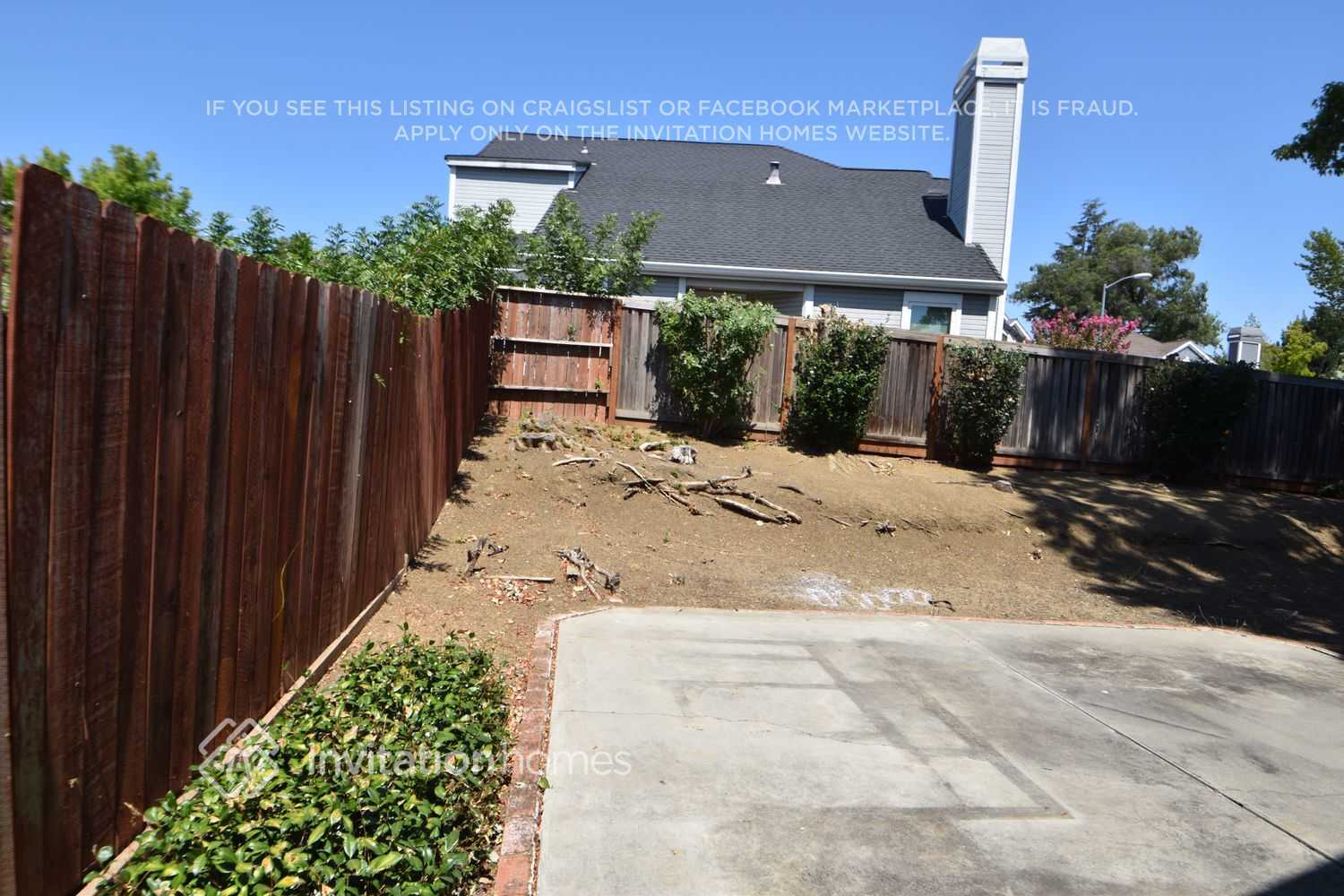 Building Photo - 2592 Clipper Ln