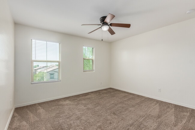 Building Photo - 25548 W Euclid Ave