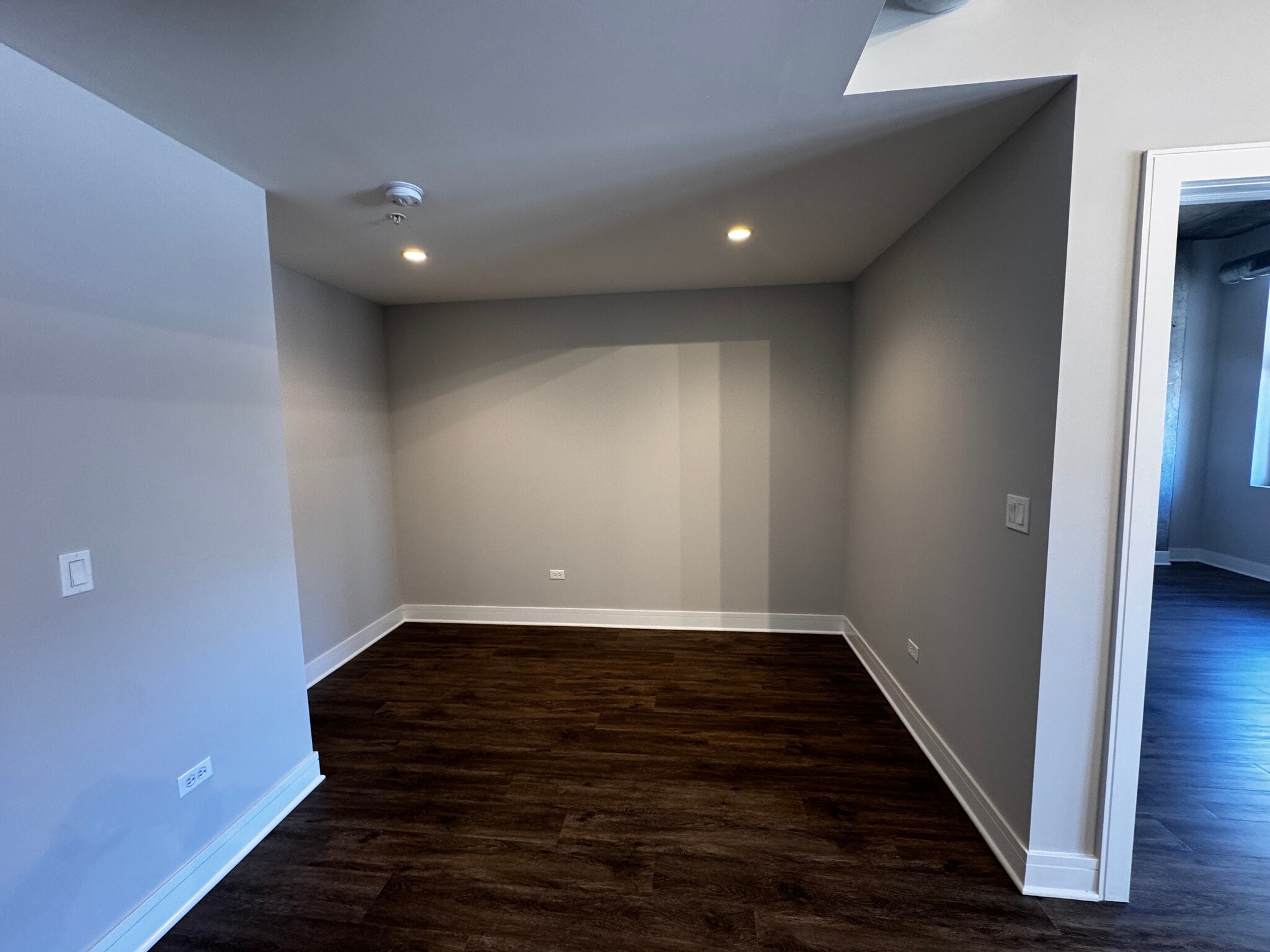 Building Photo - 3845 N Broadway St