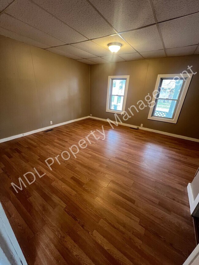 Building Photo - 401 Litchfield St