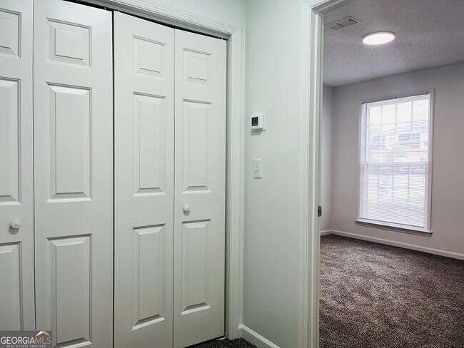 Building Photo - 207 Harwell Ave